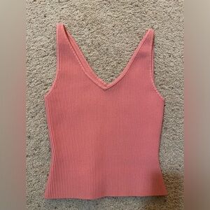 EUC Aritzia sculpt knit v-neck tank